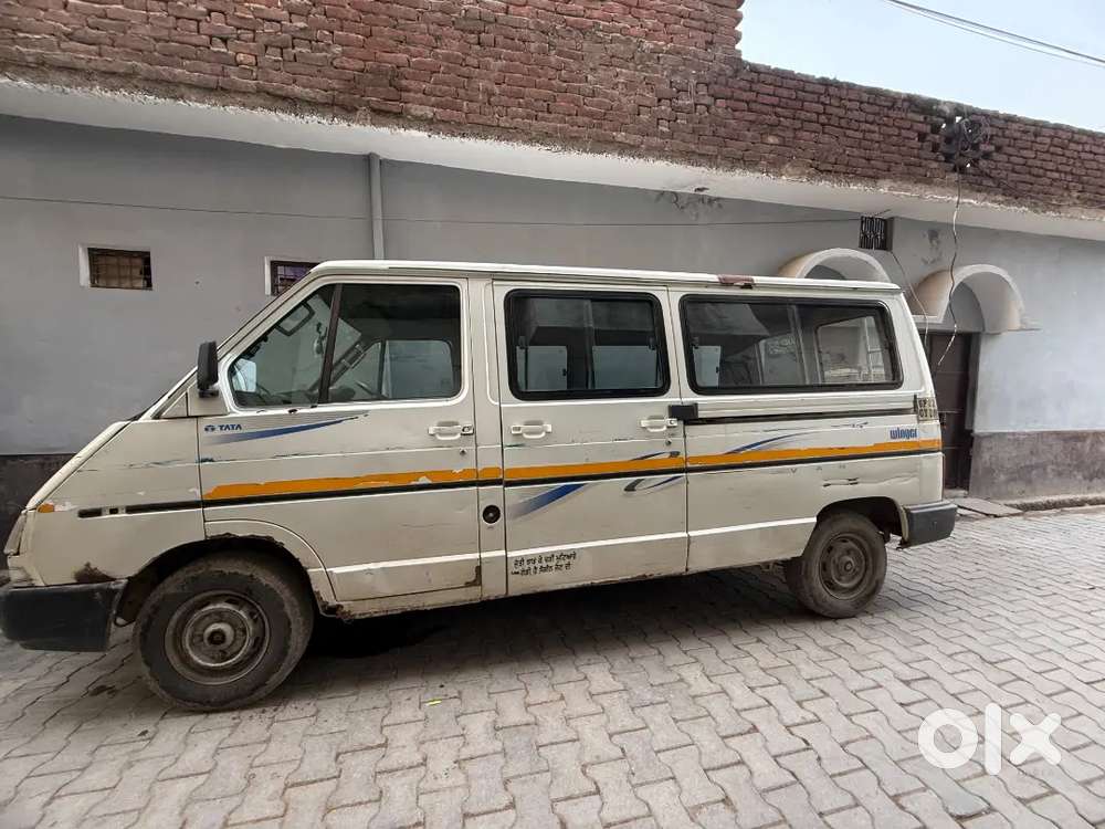 Tata Winger Deluxe 2012