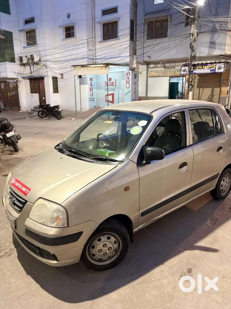 Hyundai Santro Limited Edition All 4 Power Windows Very Less Driven.