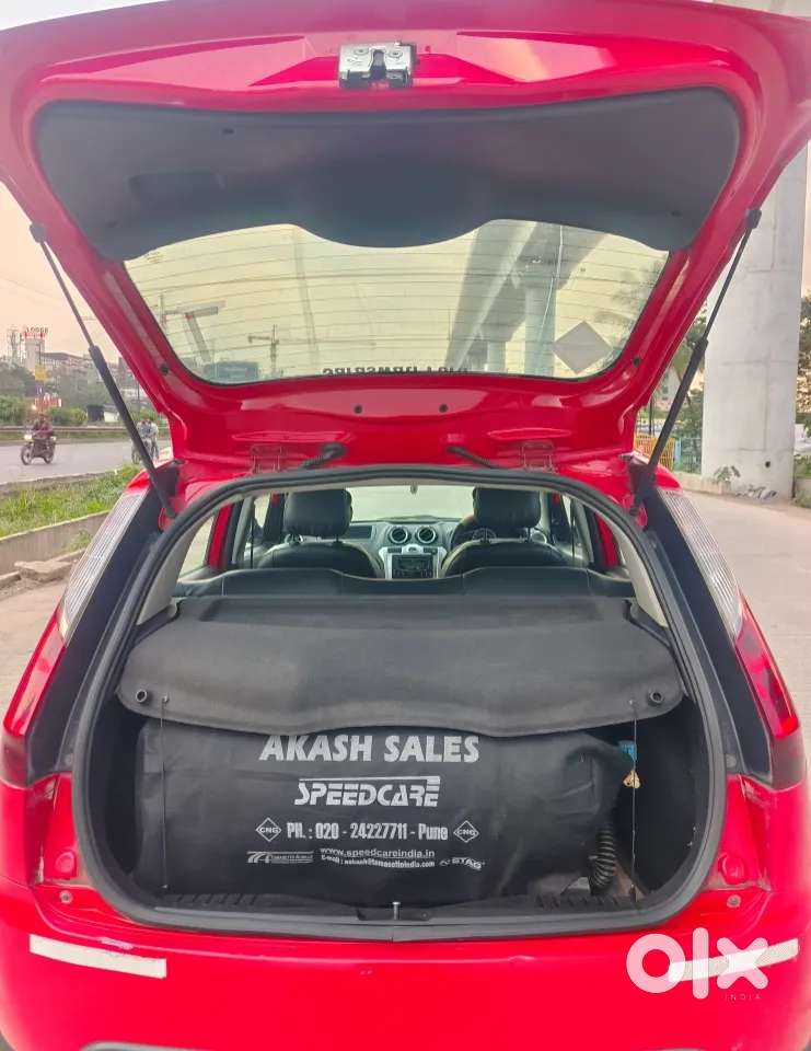 Ford Figo Petrol Zxi, 2011, Petrol