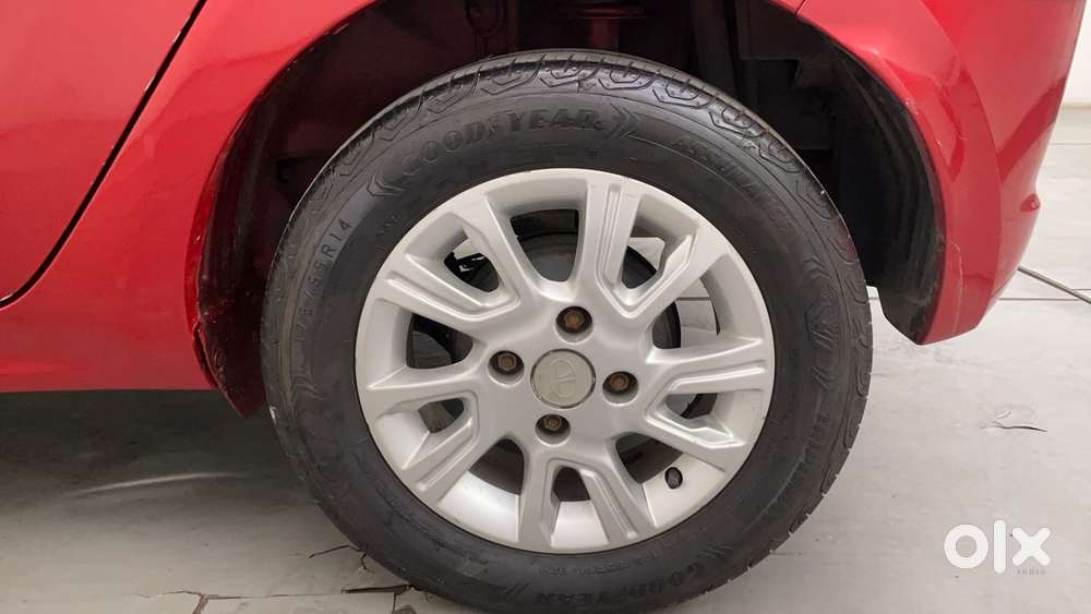 Tata Tiago Xz, 2017, Petrol