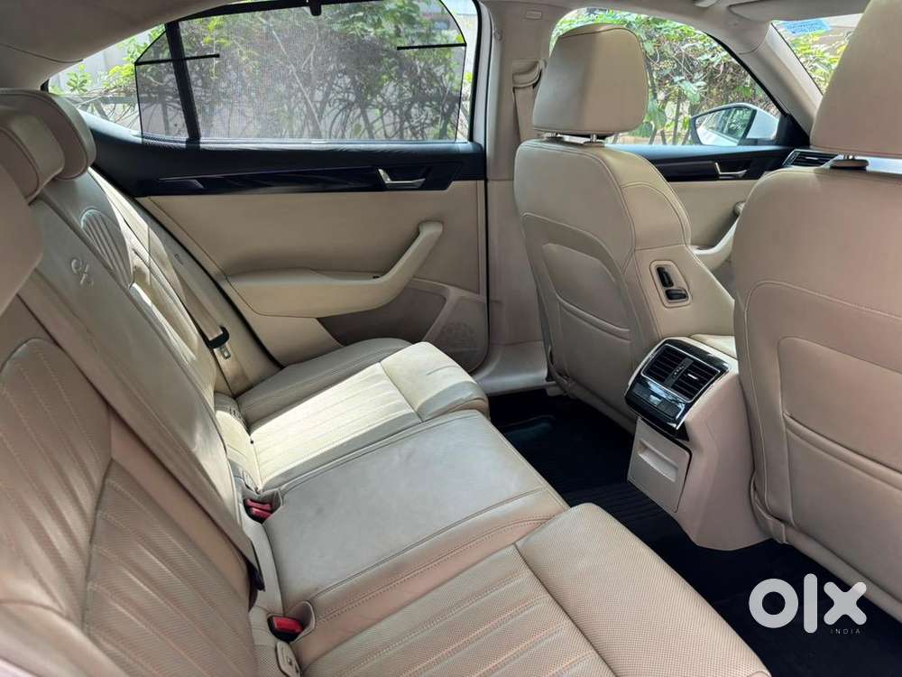 Skoda Superb 1.8 Tsi Petrol A/t L&k 2018 Fully Loaded Single Owner