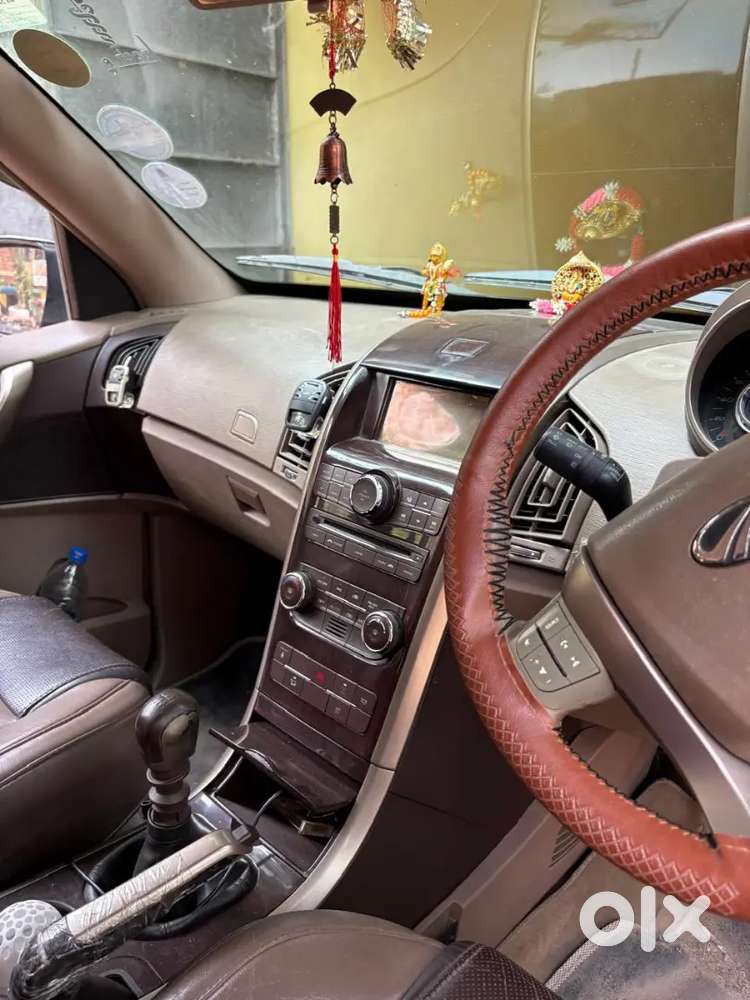 Xuv500 W8 For Sale - Dum Dum