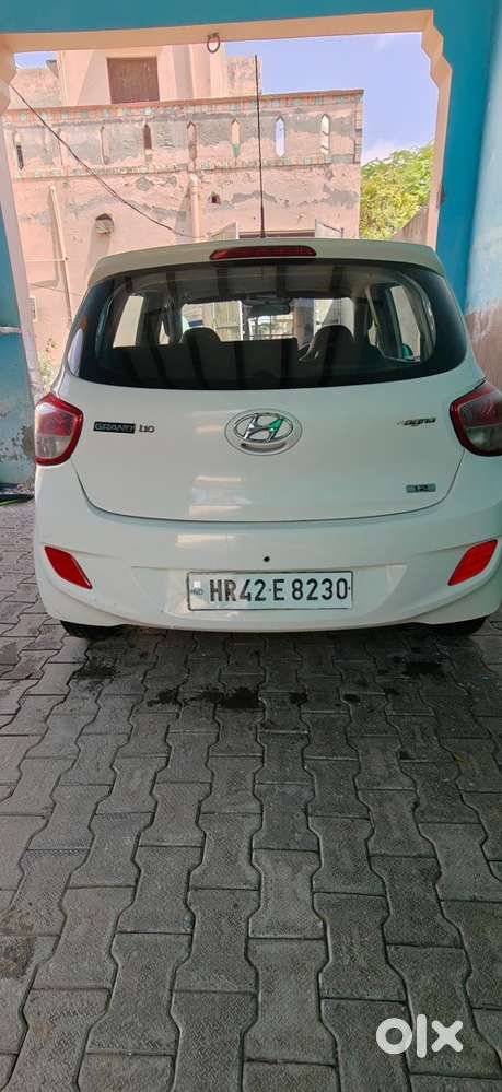 Hyundai Grand I10 2016 Cng & Hybrids Well Maintained