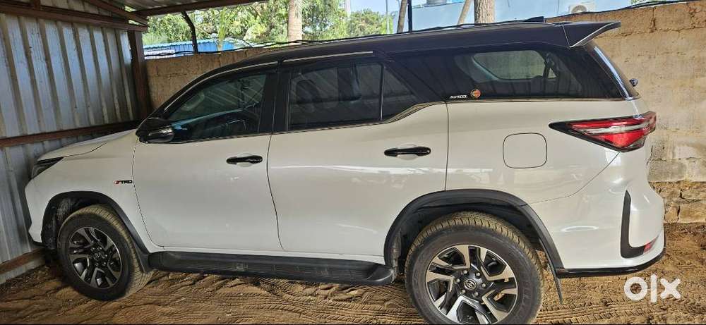 2024 Toyota Fortuner Legender 4x2 At