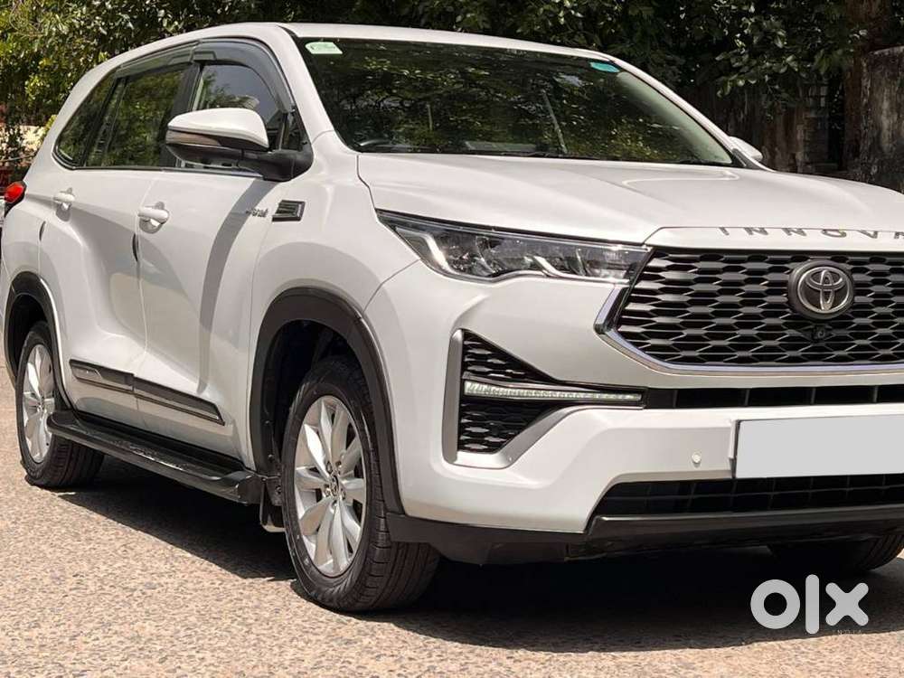 Toyota Innova Hycross 2.0 Vx Hybrid 7 Str, 2023, Petrol