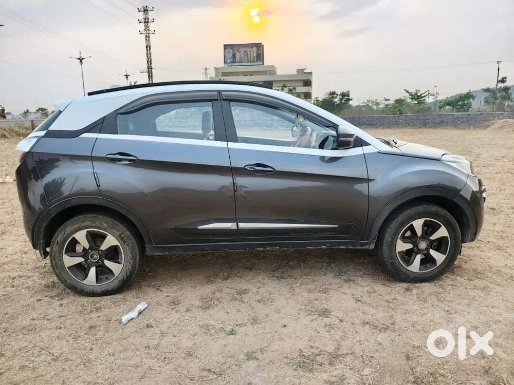 Tata Nexon Xz Plus Dual Tone Push Start