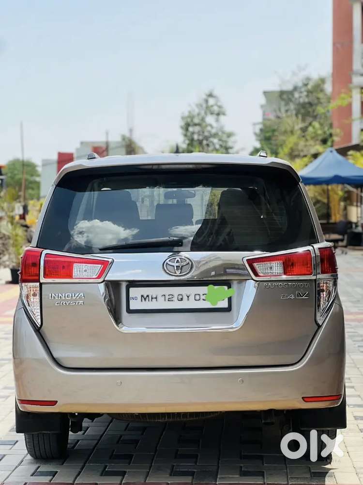 Toyota Innova Crysta 2018 Diesel 196809 Km Driven
