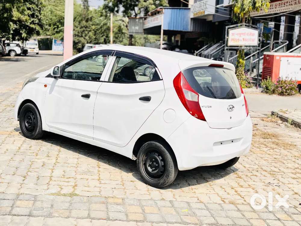Hyundai Eon 2017 Petrol+cng 95000 Km Driven