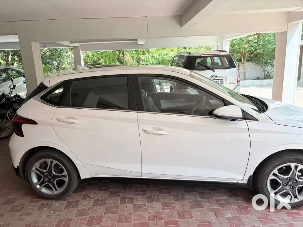 2024 I20 Sportz Manual Petrol  Premium Hatchback  Top Condition