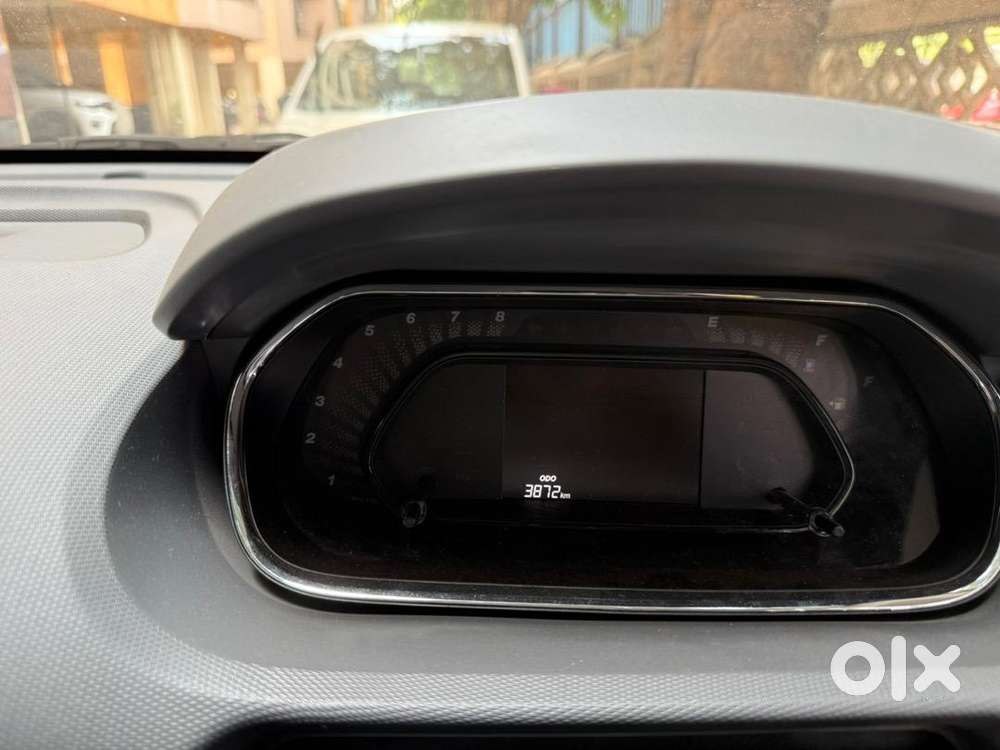 Tata Tiago 2025 Cng & Hybrids 3800 Km Driven
