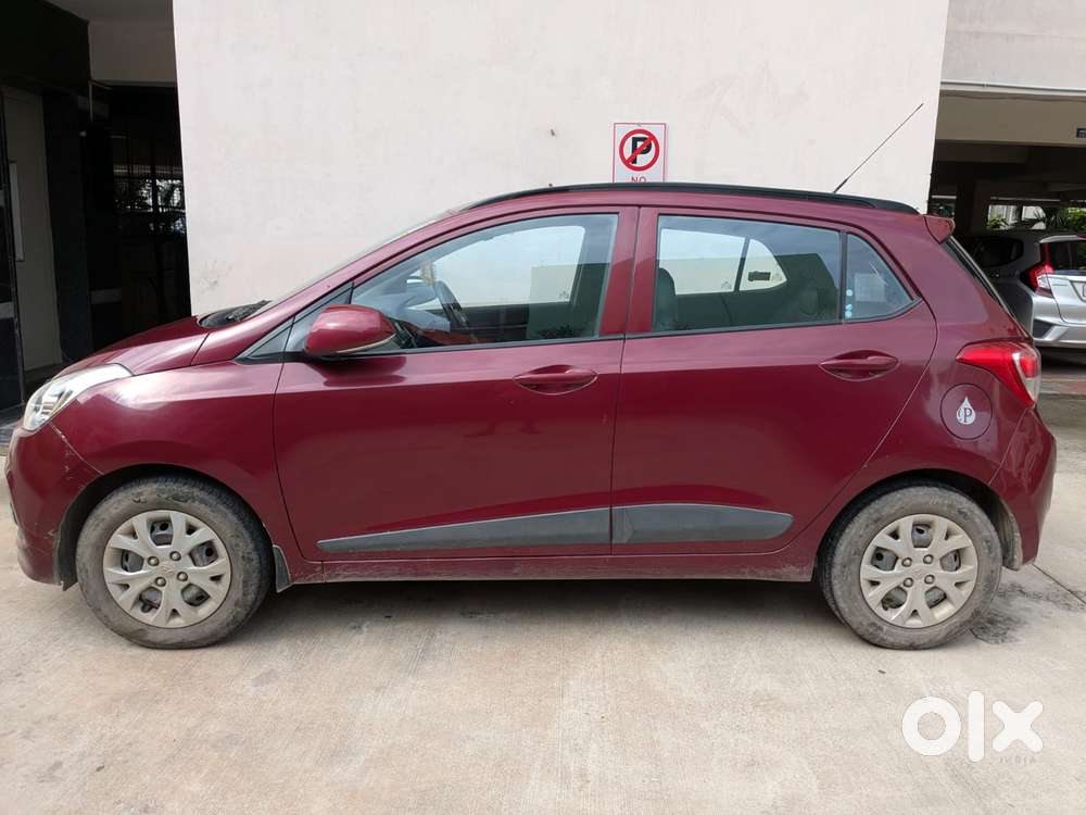 Hyundai Grand I10 Sportz, 2016, Petrol