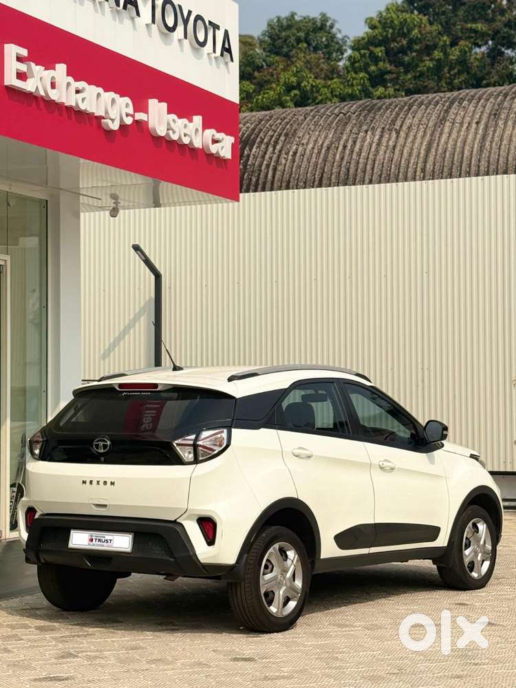 Tata Nexon 1.5 Revotorq Xm (s), 2022, Diesel