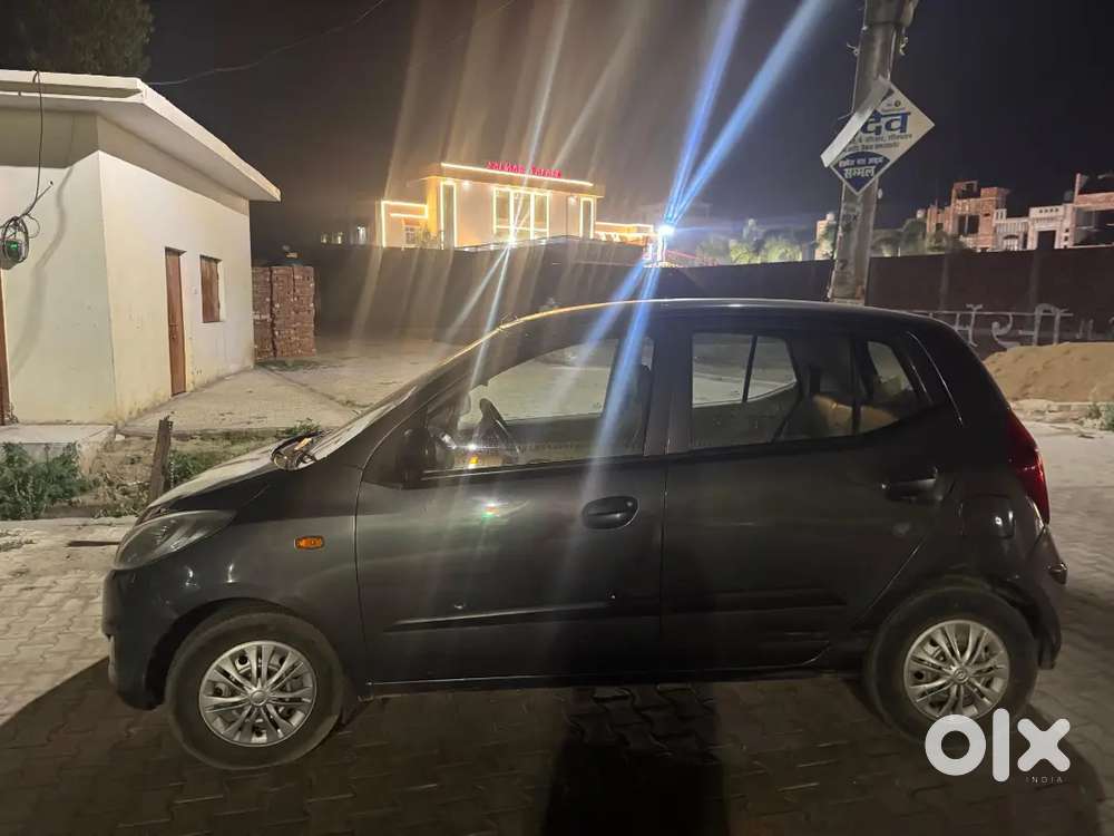 Hyundai I10 2011 Petrol 80000 Km Driven