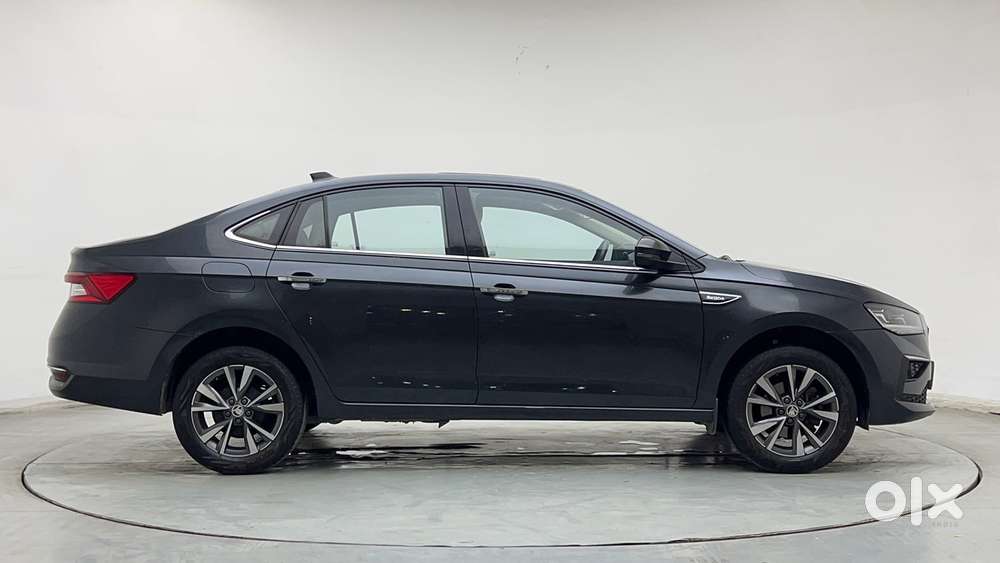 Skoda Slavia Style 1.0l Tsi At, 2023, Petrol