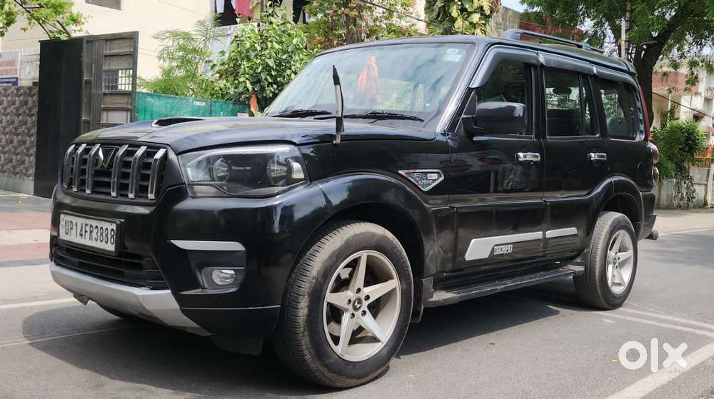Mahindra Scorpio Classic 2.2 S Mt 7 Str, 2023, Cng & Hybrids