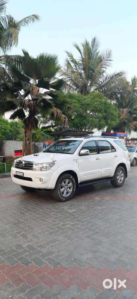 Toyota Fortuner, 2010, Diesel