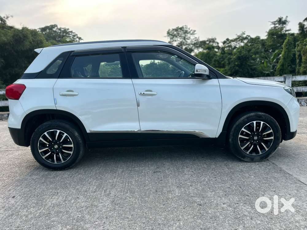 Maruti Suzuki Brezza Zxi Plus Smart Hybrid, 2022, Petrol
