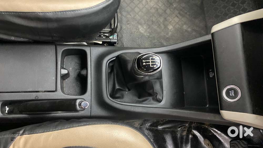 Renault Triber 1.0 Rxz Dual Tone, 2021, Petrol