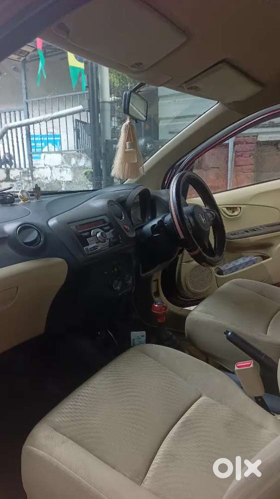 Honda Amaze 1.5 S 2013. No Accident History,good Interiors. 20+millage