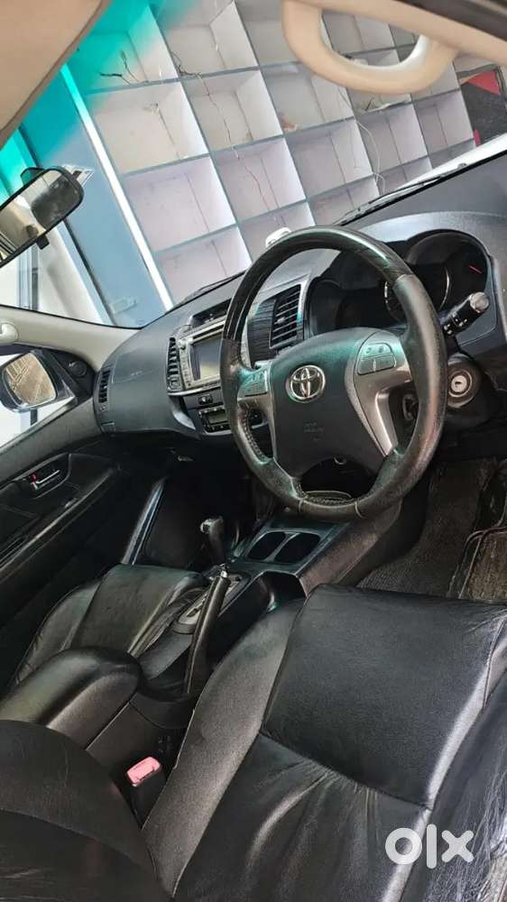 Toyota Fortuner 2015 Diesel 150000 Km Driven