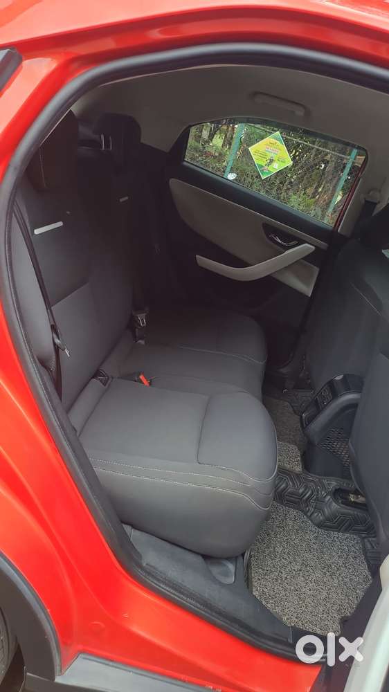 Tata Nexon Creative Plus S 1.2 Revotron Petrol 7dca, 2023, Petrol
