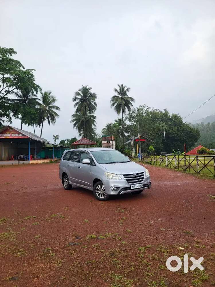 Toyota Innova V 2015 Last