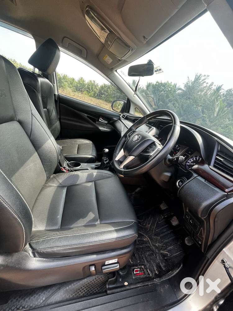 Toyota Innova Crysta [2020-ongoing] 2.4 Zx 7 Str, 2024, Diesel
