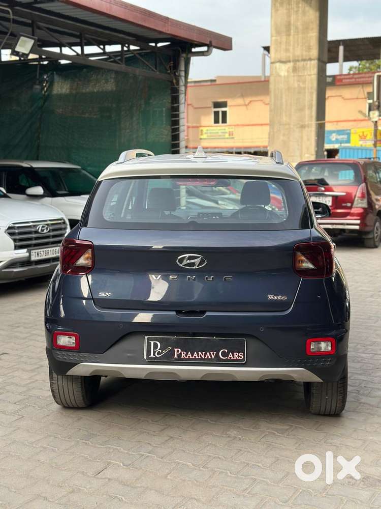 Hyundai Venue Sx Dual Tone, 2019, Petrol