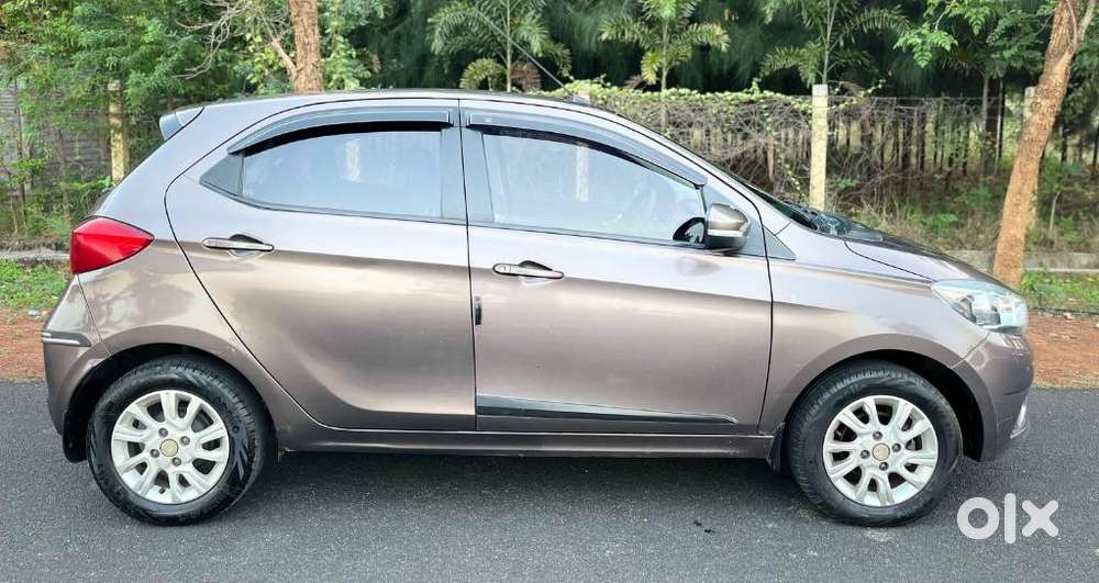 Tata Tiago, 2017, Petrol
