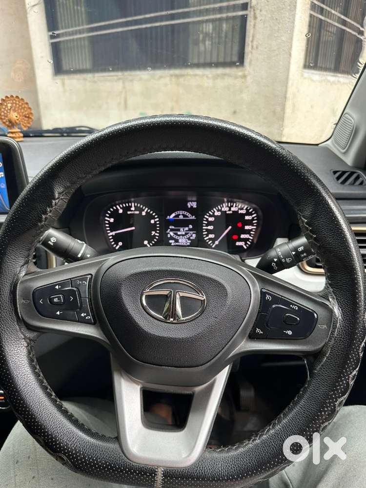 2023 Tata Punch Petrol Manual