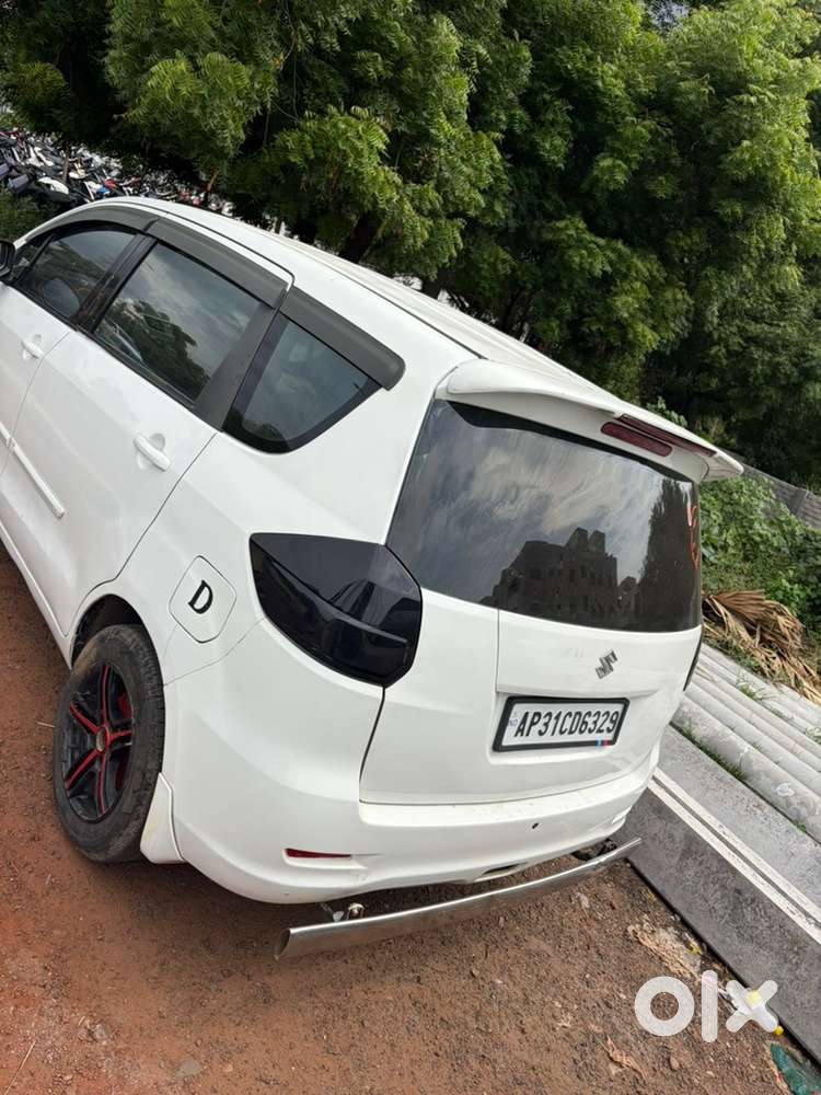 Maruti Suzuki Ertiga 2013 Diesel 150000 Km Driven