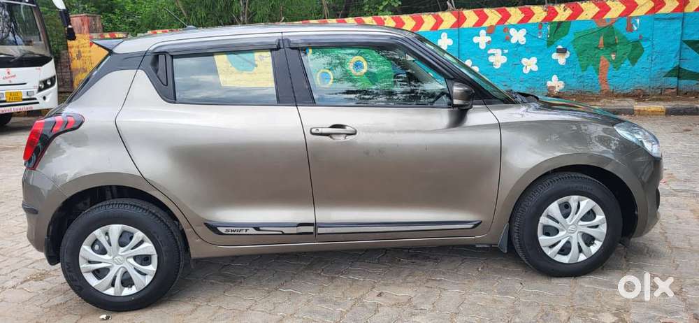 Maruti Suzuki Swift Vxi Optional, 2022, Petrol