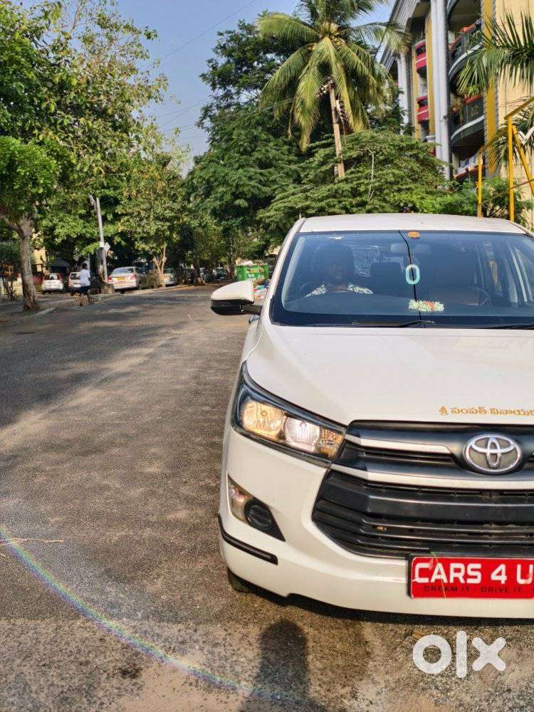 Toyota Innova Crysta 2.4 G Mt 8s, 2018, Diesel