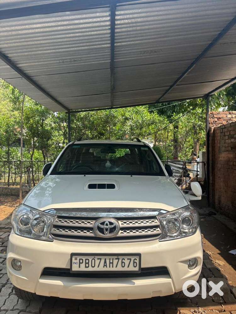Toyota Fortuner 2012 Diesel Well Maintained