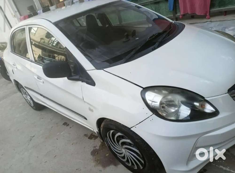Honda Amaze 2015 Petrol Well Maintained