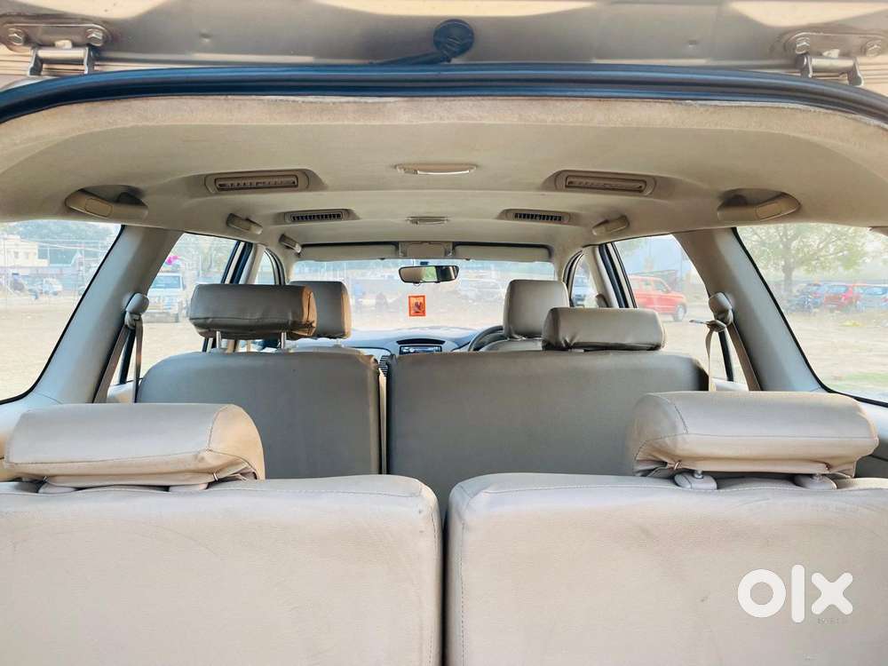 Toyota Innova 2.5 E, 2010, Diesel