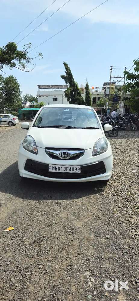 Honda Brio Mt 2012