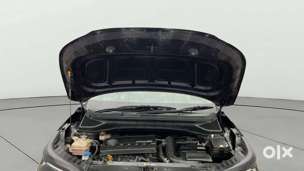 Kia Carens 1.4 Luxury Plus Dct 7 Str, 2022, Petrol