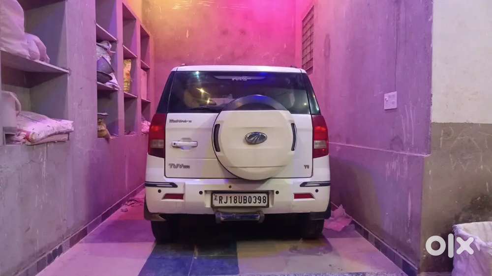 Mahindra Tuv 300 2015