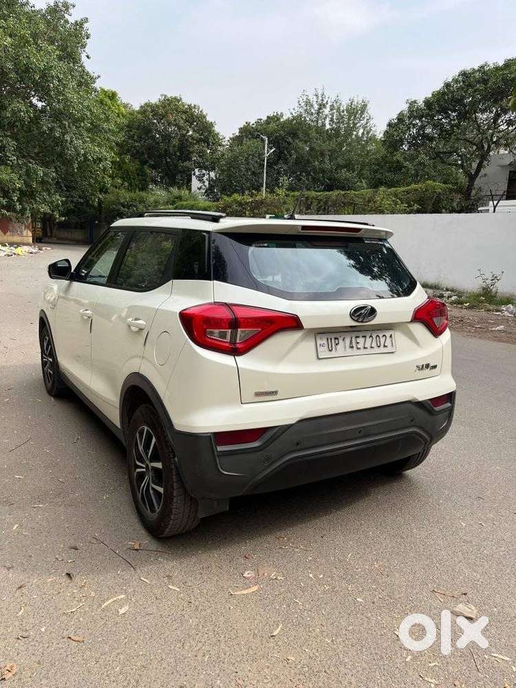 Mahindra Xuv300 1.2 W6 Amt Petrol, 2022, Petrol