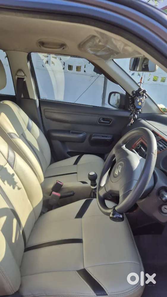 Maruti Suzuki Swift Lxi Petrol Manual 2011