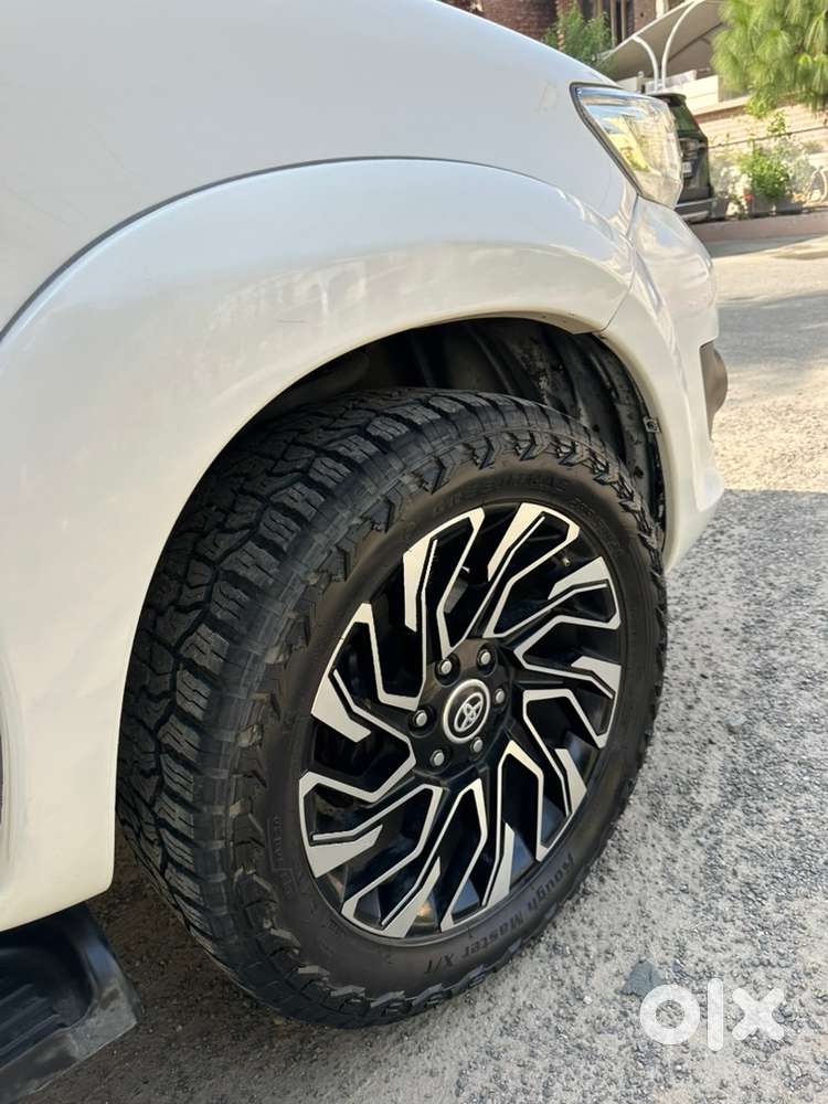 Toyota Fortuner Diesel 2012