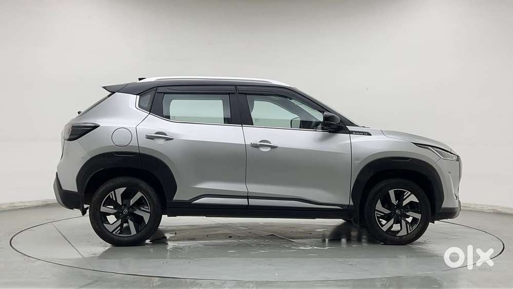 Nissan Magnite 1.0 Xv Premium Dual Tone, 2024, Petrol