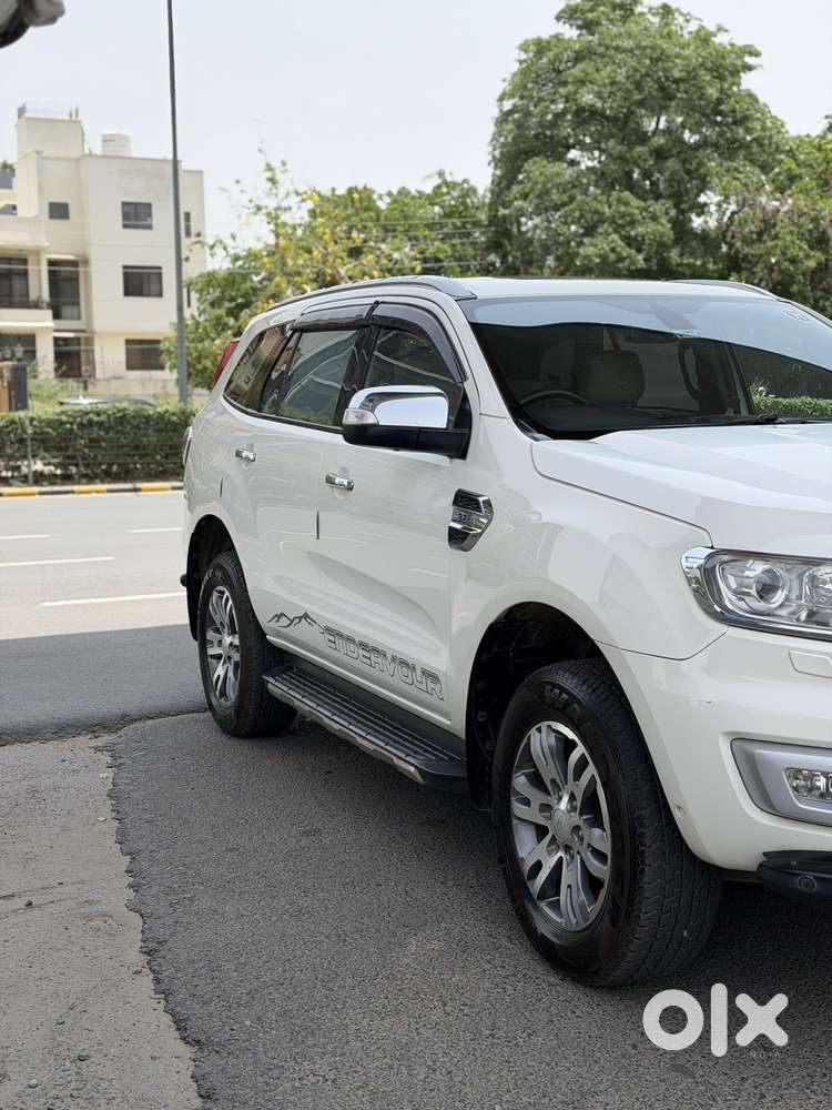 Ford Endeavour 3.2 Titanium Plus 4x4 At, 2016, Diesel