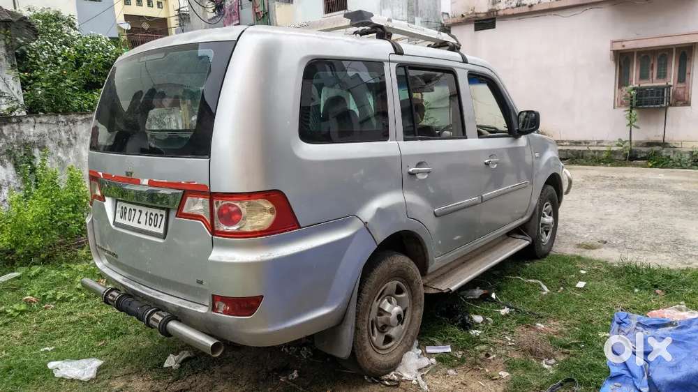 Tata Sumo Grande 2012