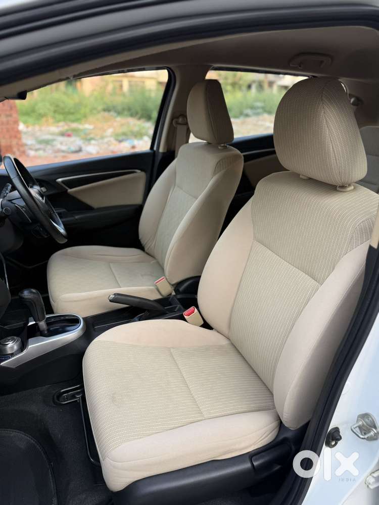 Honda Jazz V Automatic, 2017, Petrol