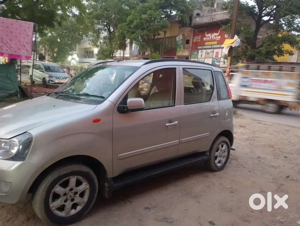Mahindra Quanto 2014 Diesel 90000 Km Driven
Well Maintain Car