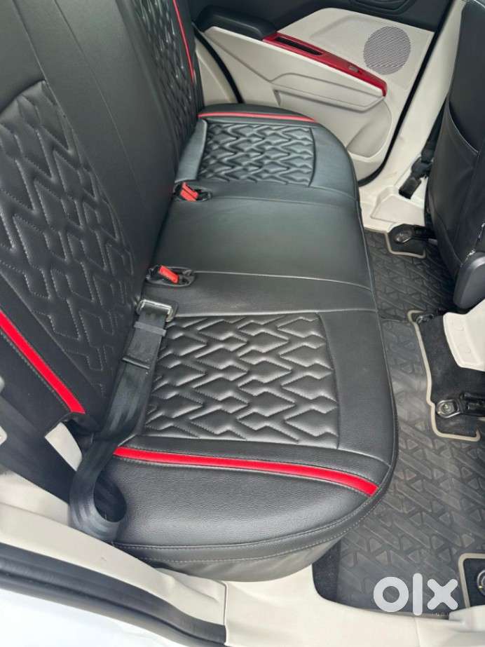 Mahindra Xuv300 W6 Amt Diesel, 2024, Diesel