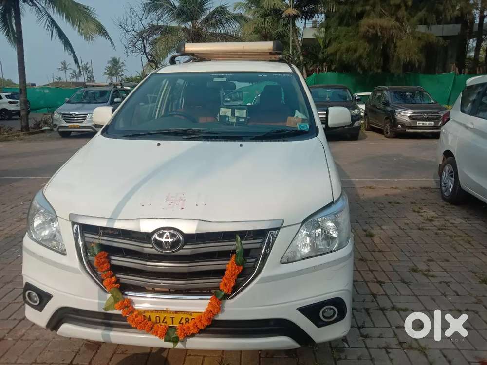 Toyota Innova 2015 Diesel 2nd Owner