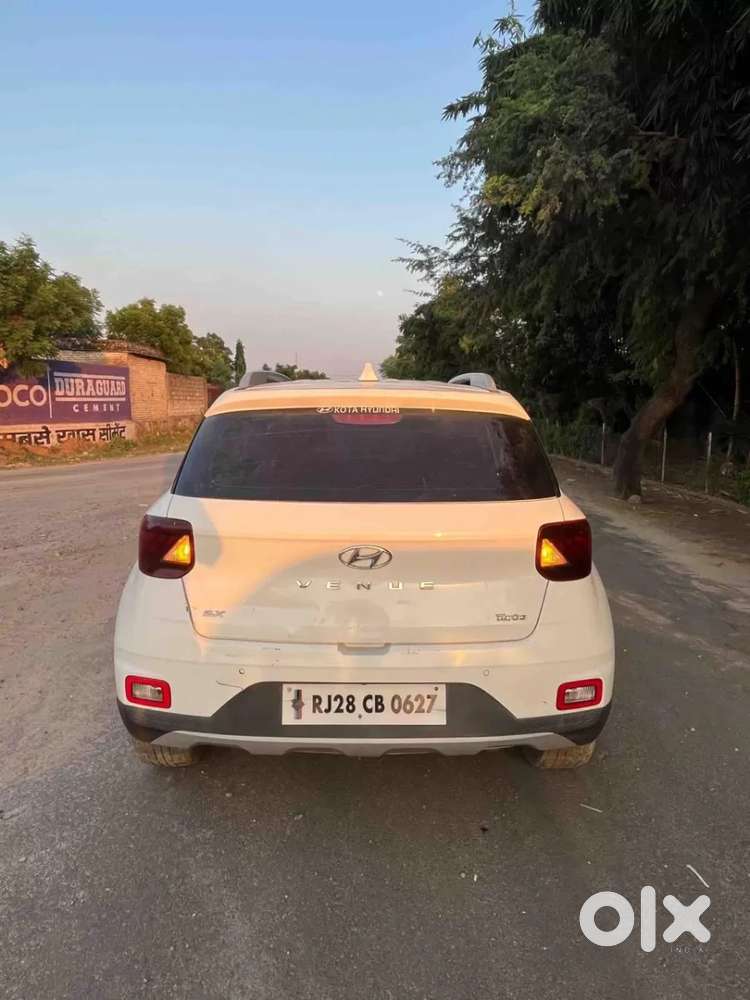 Hyundai Venue Sx Plus Turbo Dct, 2019, Petrol